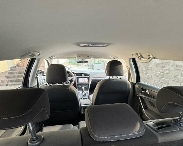 Черный Фольксваген Гольф, объемом двигателя 1.6 л и пробегом 178 тыс. км за 14800 $, фото 8 на Automoto.ua