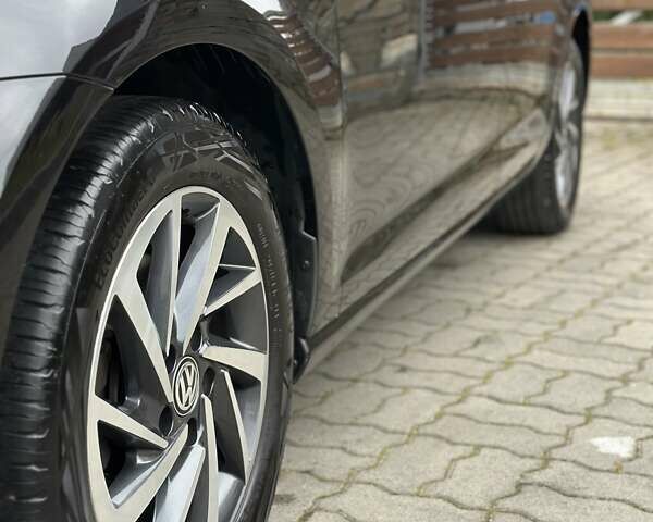 Черный Фольксваген Гольф, объемом двигателя 1.97 л и пробегом 230 тыс. км за 14999 $, фото 11 на Automoto.ua