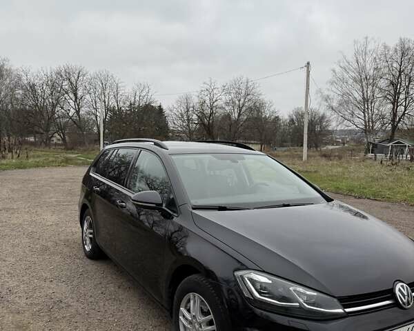 Черный Фольксваген Гольф, объемом двигателя 1.97 л и пробегом 270 тыс. км за 14300 $, фото 6 на Automoto.ua