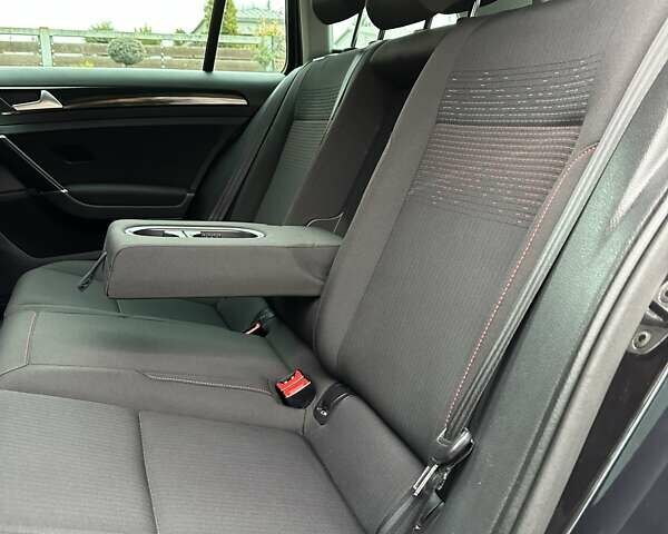 Черный Фольксваген Гольф, объемом двигателя 1.97 л и пробегом 230 тыс. км за 14999 $, фото 95 на Automoto.ua