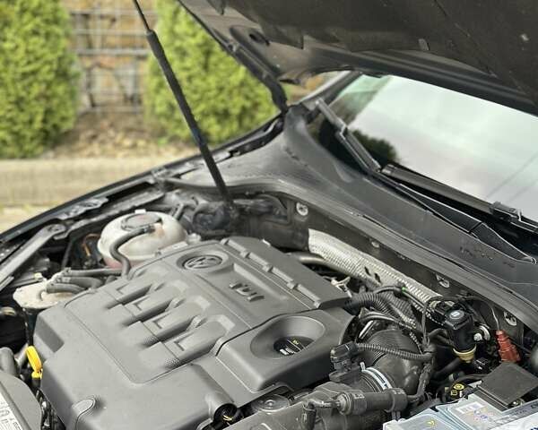 Черный Фольксваген Гольф, объемом двигателя 1.97 л и пробегом 230 тыс. км за 14999 $, фото 143 на Automoto.ua