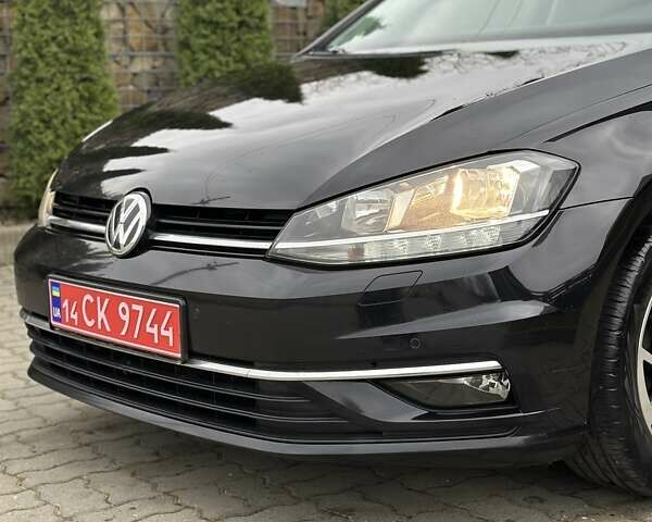 Черный Фольксваген Гольф, объемом двигателя 1.97 л и пробегом 230 тыс. км за 14999 $, фото 10 на Automoto.ua