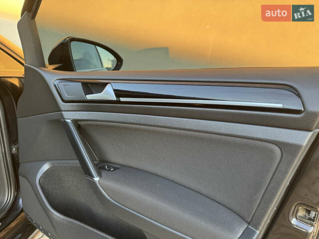 Фольксваген Гольф 2019 в Дрогобыче на Automoto.ua Черный Фольксваген Гольф, объемом двигателя 1.97 л и пробегом 202 тыс. км за 14999 $, фото 66 на Automoto.ua