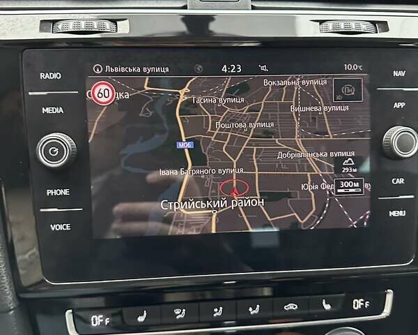 Черный Фольксваген Гольф, объемом двигателя 1.97 л и пробегом 230 тыс. км за 14999 $, фото 74 на Automoto.ua