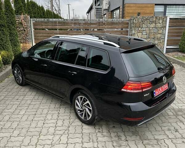 Черный Фольксваген Гольф, объемом двигателя 1.97 л и пробегом 230 тыс. км за 14999 $, фото 55 на Automoto.ua