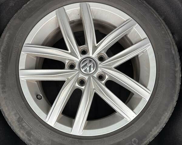 Черный Фольксваген Гольф, объемом двигателя 1.97 л и пробегом 270 тыс. км за 14300 $, фото 17 на Automoto.ua