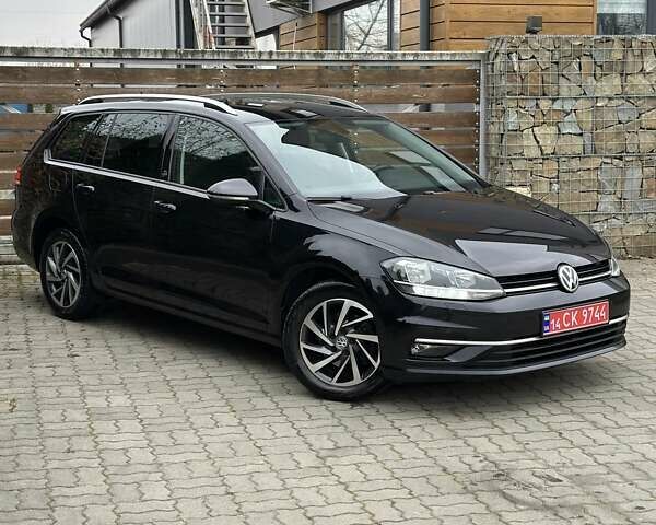 Черный Фольксваген Гольф, объемом двигателя 1.97 л и пробегом 230 тыс. км за 14999 $, фото 15 на Automoto.ua