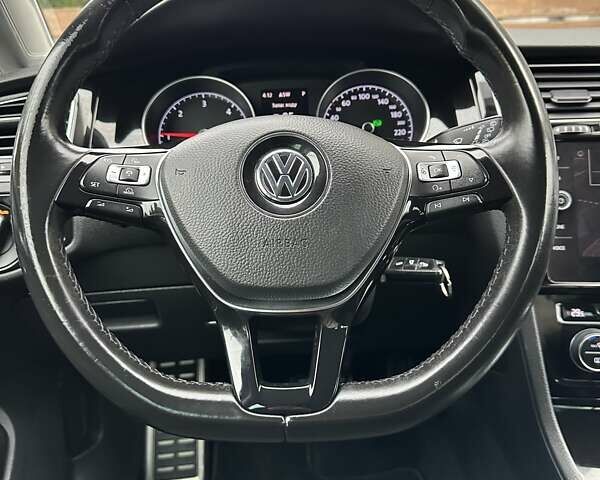 Черный Фольксваген Гольф, объемом двигателя 1.97 л и пробегом 230 тыс. км за 14999 $, фото 59 на Automoto.ua