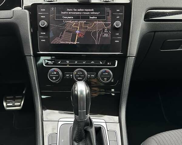 Черный Фольксваген Гольф, объемом двигателя 1.97 л и пробегом 230 тыс. км за 14999 $, фото 62 на Automoto.ua