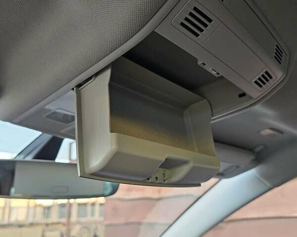 Черный Фольксваген Гольф, объемом двигателя 1.97 л и пробегом 223 тыс. км за 15400 $, фото 46 на Automoto.ua