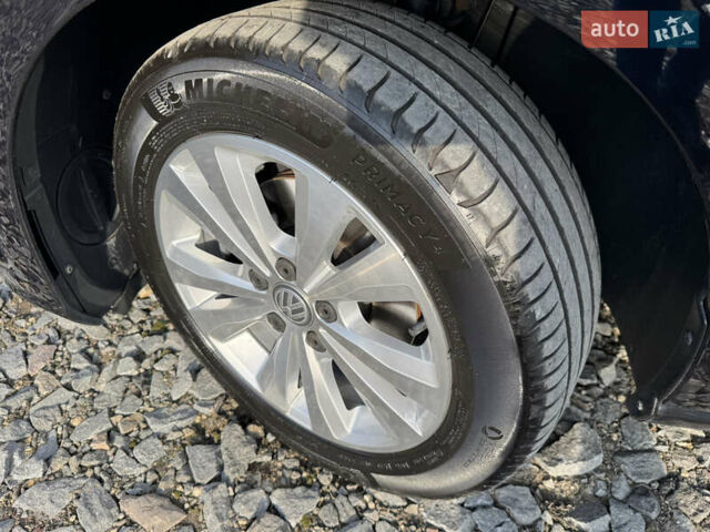 Черный Фольксваген Гольф, объемом двигателя 1.6 л и пробегом 187 тыс. км за 15700 $, фото 39 на Automoto.ua