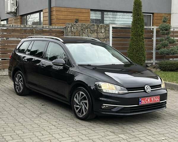 Черный Фольксваген Гольф, объемом двигателя 1.97 л и пробегом 230 тыс. км за 14999 $, фото 6 на Automoto.ua