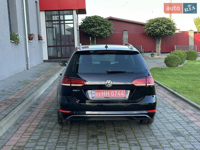 Черный Фольксваген Гольф, объемом двигателя 1.6 л и пробегом 238 тыс. км за 13700 $, фото 4 на Automoto.ua