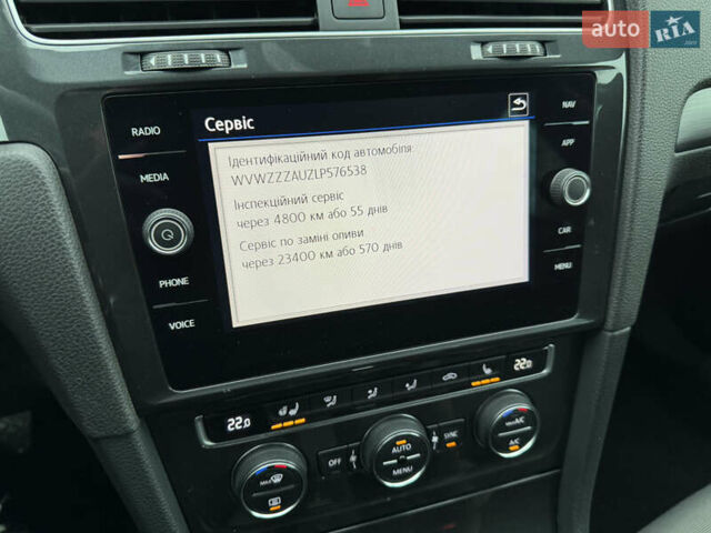 Чорний Фольксваген Гольф, об'ємом двигуна 2 л та пробігом 221 тис. км за 17900 $, фото 58 на Automoto.ua