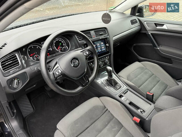 Чорний Фольксваген Гольф, об'ємом двигуна 2 л та пробігом 221 тис. км за 17900 $, фото 32 на Automoto.ua