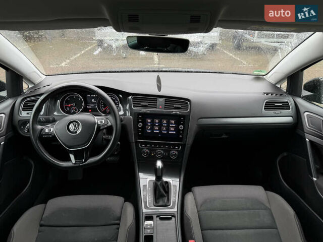 Чорний Фольксваген Гольф, об'ємом двигуна 2 л та пробігом 221 тис. км за 17900 $, фото 33 на Automoto.ua