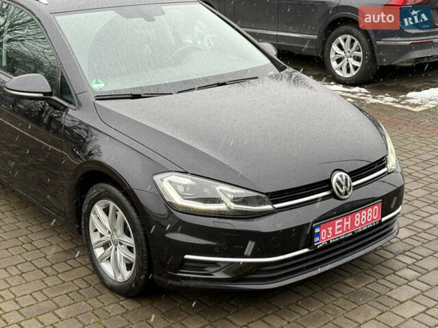 Чорний Фольксваген Гольф, об'ємом двигуна 2 л та пробігом 221 тис. км за 17900 $, фото 25 на Automoto.ua