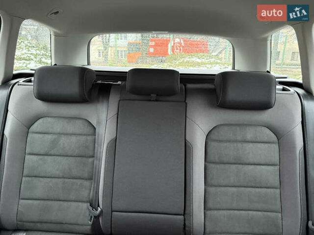 Чорний Фольксваген Гольф, об'ємом двигуна 2 л та пробігом 221 тис. км за 17900 $, фото 44 на Automoto.ua