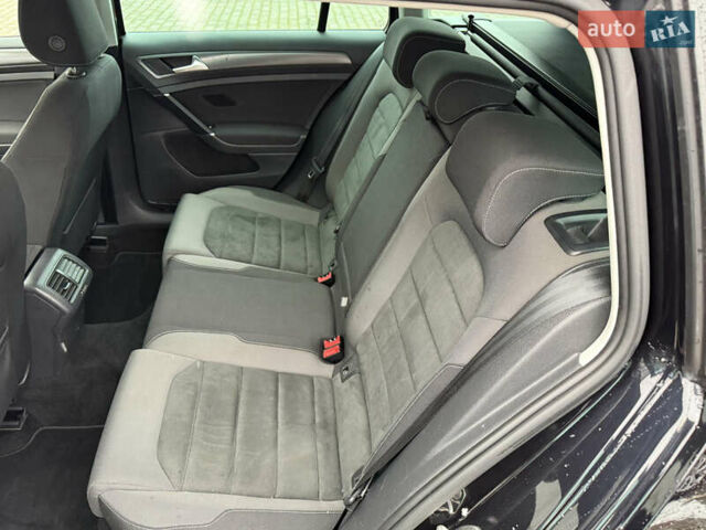 Чорний Фольксваген Гольф, об'ємом двигуна 2 л та пробігом 221 тис. км за 17900 $, фото 34 на Automoto.ua