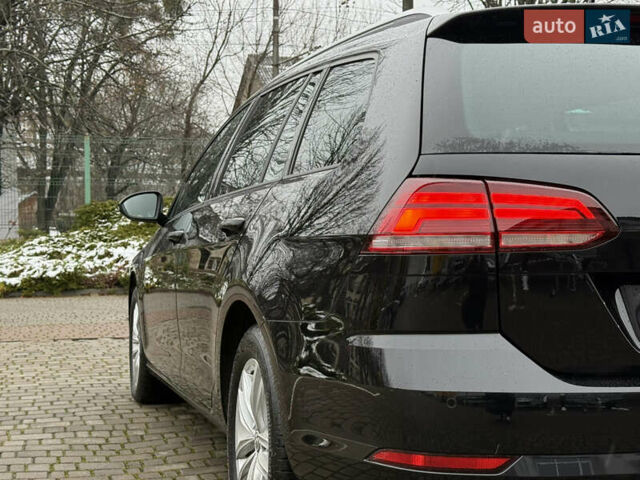 Чорний Фольксваген Гольф, об'ємом двигуна 2 л та пробігом 221 тис. км за 17900 $, фото 16 на Automoto.ua