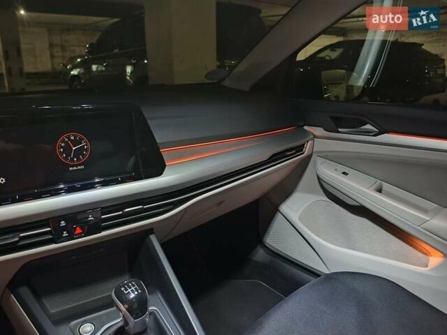 Черный Фольксваген Гольф, объемом двигателя 1.97 л и пробегом 169 тыс. км за 22000 $, фото 19 на Automoto.ua