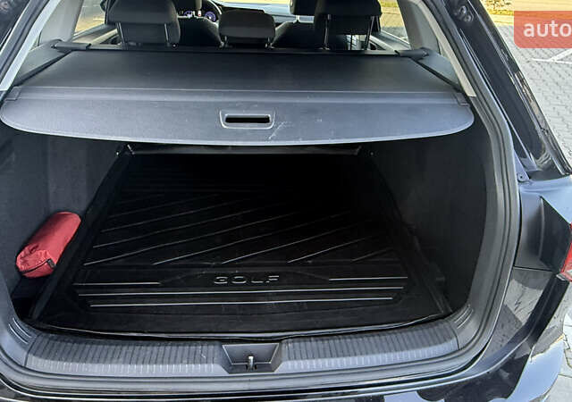 Черный Фольксваген Гольф, объемом двигателя 2 л и пробегом 210 тыс. км за 20900 $, фото 29 на Automoto.ua