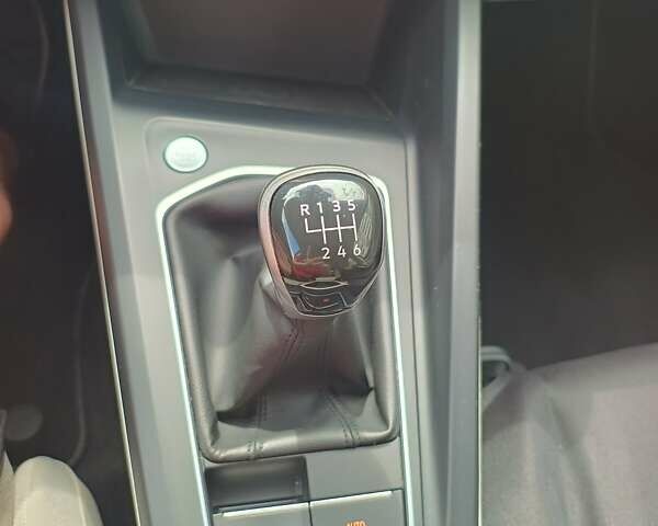 Черный Фольксваген Гольф, объемом двигателя 1.97 л и пробегом 169 тыс. км за 22000 $, фото 13 на Automoto.ua