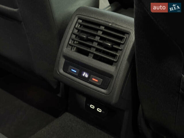 Черный Фольксваген Гольф, объемом двигателя 2 л и пробегом 223 тыс. км за 19800 $, фото 23 на Automoto.ua