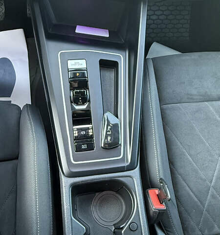 Черный Фольксваген Гольф, объемом двигателя 2 л и пробегом 210 тыс. км за 20900 $, фото 20 на Automoto.ua