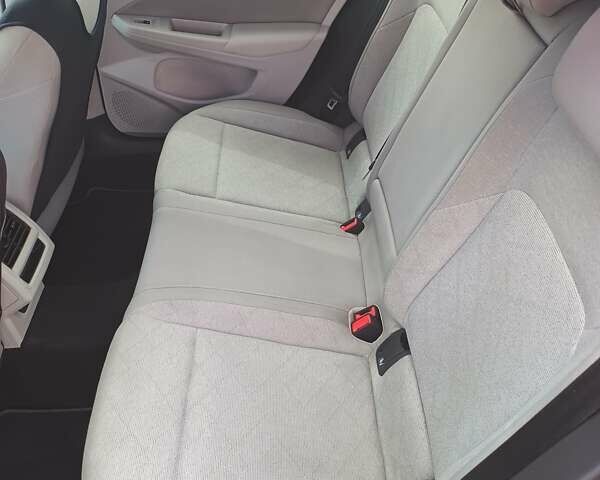 Черный Фольксваген Гольф, объемом двигателя 1.97 л и пробегом 169 тыс. км за 22000 $, фото 10 на Automoto.ua