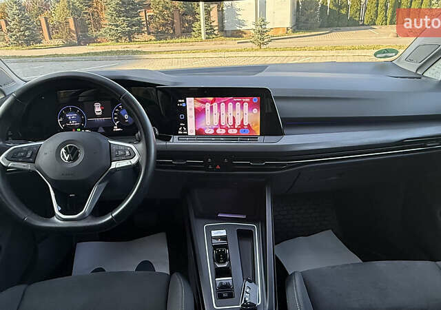 Черный Фольксваген Гольф, объемом двигателя 2 л и пробегом 210 тыс. км за 20900 $, фото 28 на Automoto.ua