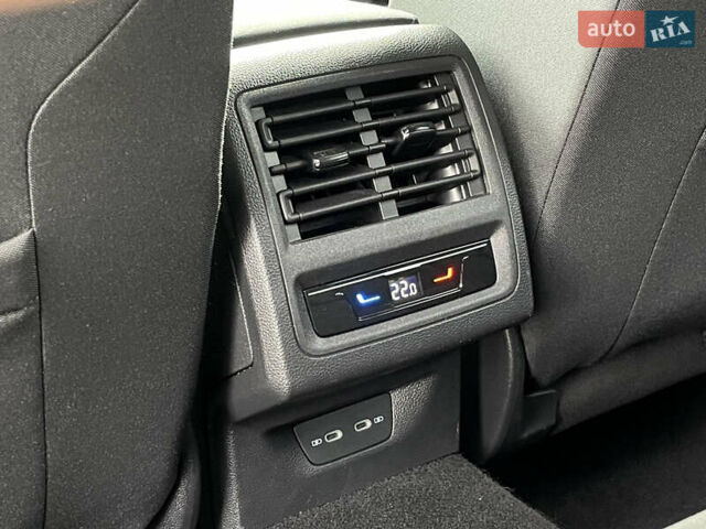 Чорний Фольксваген Гольф, об'ємом двигуна 2 л та пробігом 157 тис. км за 22029 $, фото 30 на Automoto.ua