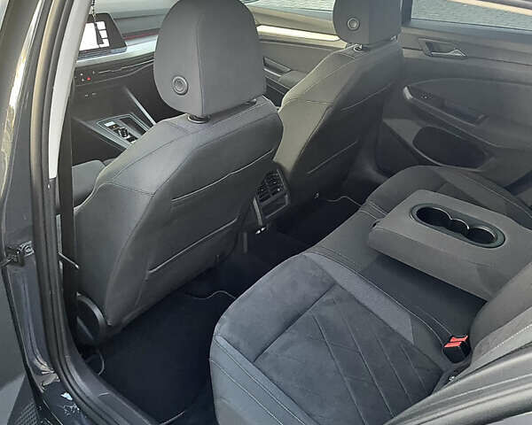 Черный Фольксваген Гольф, объемом двигателя 2 л и пробегом 162 тыс. км за 23200 $, фото 19 на Automoto.ua