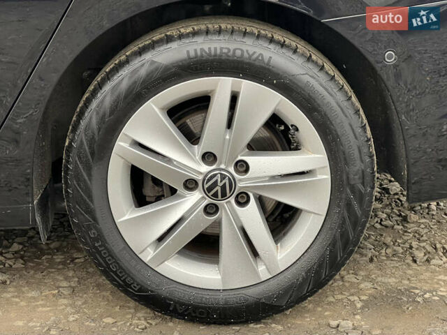 Черный Фольксваген Гольф, объемом двигателя 2 л и пробегом 157 тыс. км за 21806 $, фото 19 на Automoto.ua