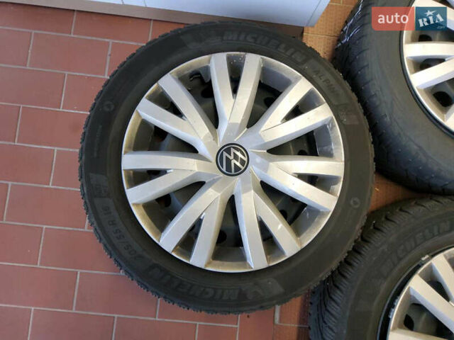 Черный Фольксваген Гольф, объемом двигателя 2 л и пробегом 157 тыс. км за 21806 $, фото 93 на Automoto.ua