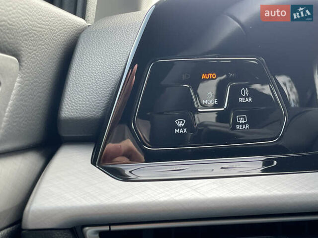 Чорний Фольксваген Гольф, об'ємом двигуна 2 л та пробігом 157 тис. км за 22029 $, фото 48 на Automoto.ua