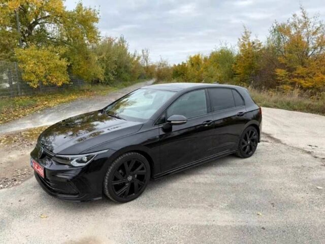 Черный Фольксваген Гольф, объемом двигателя 1.5 л и пробегом 45 тыс. км за 19000 $, фото 1 на Automoto.ua