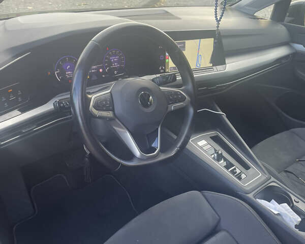 Черный Фольксваген Гольф, объемом двигателя 2 л и пробегом 162 тыс. км за 23200 $, фото 25 на Automoto.ua