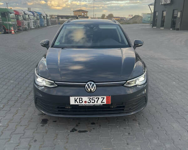 Черный Фольксваген Гольф, объемом двигателя 2 л и пробегом 162 тыс. км за 23200 $, фото 1 на Automoto.ua