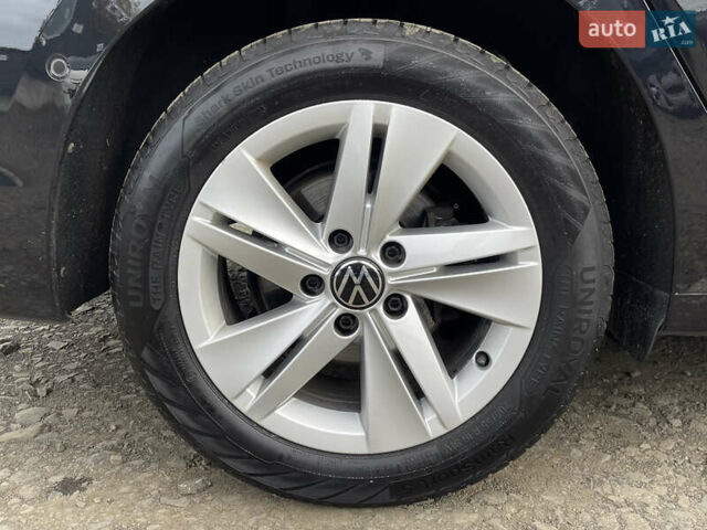 Чорний Фольксваген Гольф, об'ємом двигуна 2 л та пробігом 157 тис. км за 22029 $, фото 19 на Automoto.ua