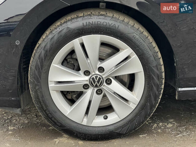 Черный Фольксваген Гольф, объемом двигателя 2 л и пробегом 157 тыс. км за 21806 $, фото 18 на Automoto.ua