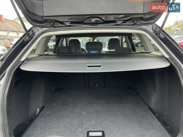 Чорний Фольксваген Гольф, об'ємом двигуна 2 л та пробігом 157 тис. км за 22029 $, фото 32 на Automoto.ua