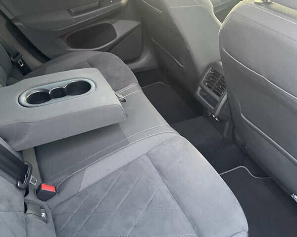 Черный Фольксваген Гольф, объемом двигателя 2 л и пробегом 162 тыс. км за 23200 $, фото 21 на Automoto.ua