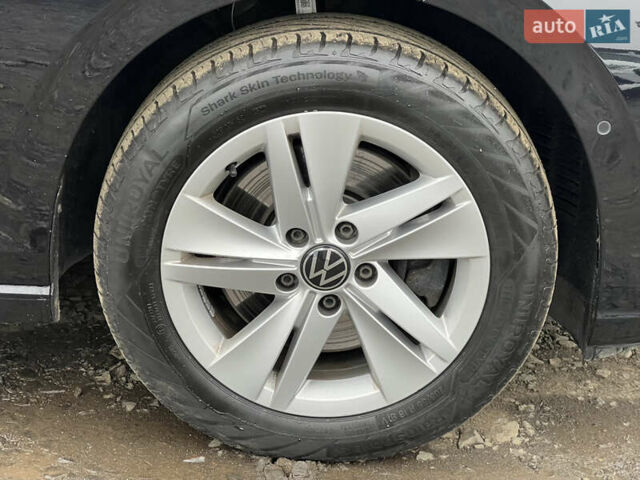 Черный Фольксваген Гольф, объемом двигателя 2 л и пробегом 157 тыс. км за 21806 $, фото 21 на Automoto.ua