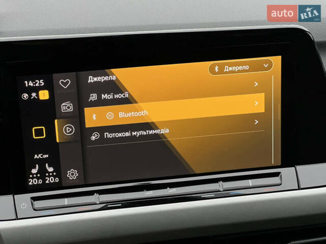Черный Фольксваген Гольф, объемом двигателя 2 л и пробегом 157 тыс. км за 21806 $, фото 65 на Automoto.ua