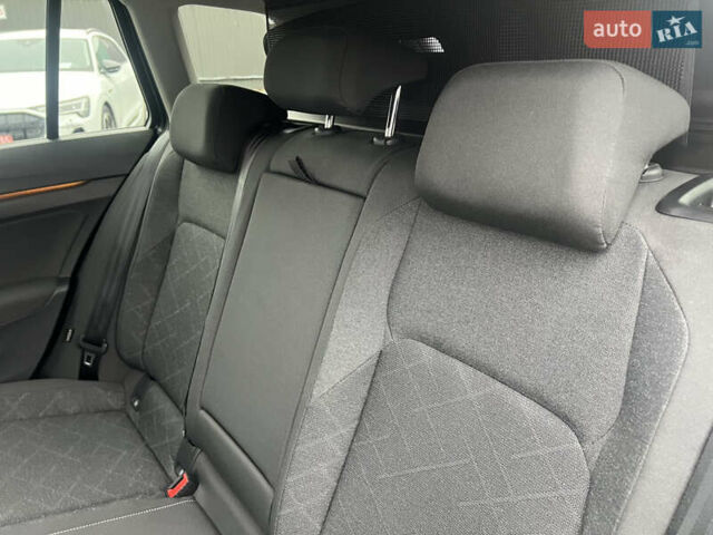 Черный Фольксваген Гольф, объемом двигателя 2 л и пробегом 157 тыс. км за 21806 $, фото 29 на Automoto.ua