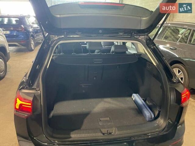 Черный Фольксваген Гольф, объемом двигателя 1.97 л и пробегом 217 тыс. км за 19000 $, фото 4 на Automoto.ua