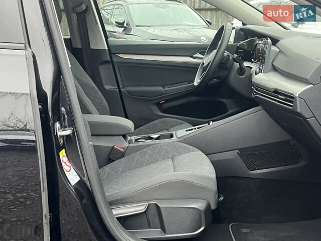 Черный Фольксваген Гольф, объемом двигателя 2 л и пробегом 157 тыс. км за 21806 $, фото 41 на Automoto.ua