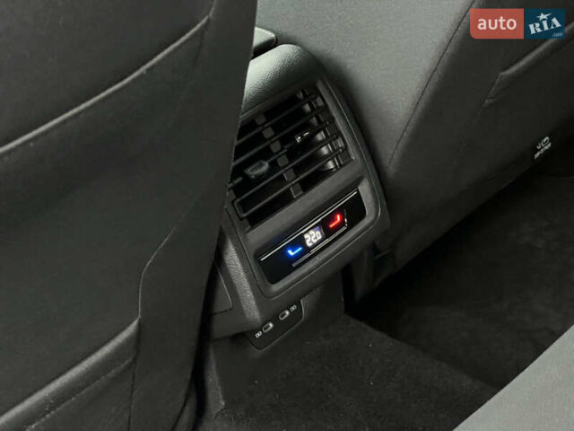 Черный Фольксваген Гольф, объемом двигателя 2 л и пробегом 157 тыс. км за 21806 $, фото 30 на Automoto.ua