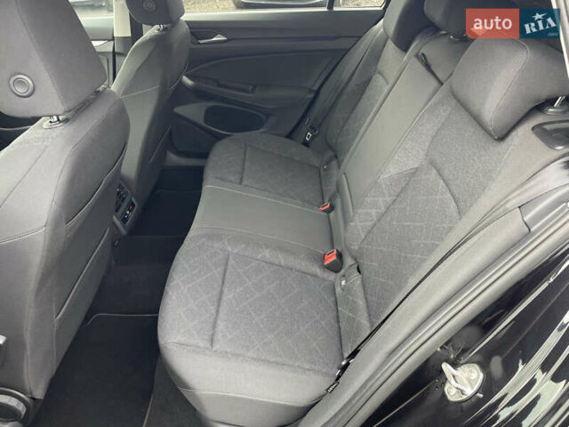 Чорний Фольксваген Гольф, об'ємом двигуна 2 л та пробігом 157 тис. км за 22029 $, фото 28 на Automoto.ua